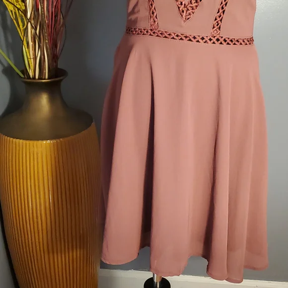 Charlotte Russe Dress Size Medium NWT - Picture 3 of 15